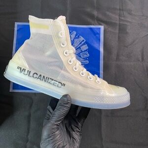 OFF- WHITE ‘Vulcanized’ Converse Size 6.5M/ 8.5W